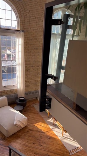 Hello fellow photography enthusiasts! We are so excited to share our beautiful photography studio with you. Our space features high ceilings and an abundance of natural light, making it the perfect setting for capturing stunning photos. With its airy and open feel, our studio allows you to create a wide range of looks, from bright and airy to moody and atmospheric. The high ceilings provide ample space for shooting with larger equipment, and the natural light creates a soft and flattering illumi