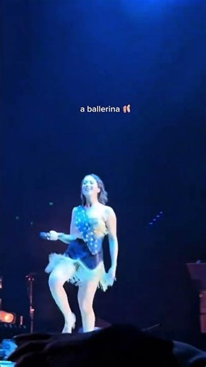 ballerina 🩰 #laufey #laufeylive #livemusic #amatteroftimetour