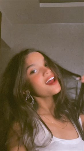 Miss_Roshni on Instagram: "Thanks 1M view 50K •20K✓ oe s what 4#trending #System.#Long awaited msg.wanted to thank you from bottom of my heart for my wonderful makeup u did for my wedding day..it was so natural..subtle..perfectly synced 79 withlehenga..skin... It was just perfect!! For the engagement as well.. everything just fall in place...the hair.. makeup..want to thank your entire team for making me so beautiful that I only couldn't get off me"