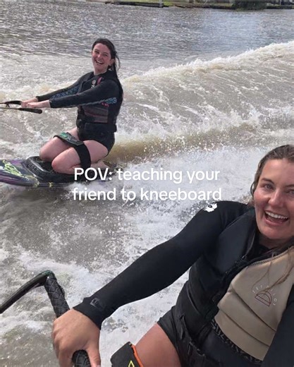 Learning to Kneeboard: Fun Moments Captured