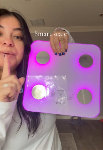 Smart Weight Scale: Color-Coded for Your Progress