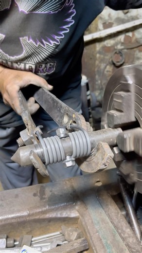 Making a Double spring on vintage old lathe machine no cnic & By Hand #shorts #diy #ytshorts