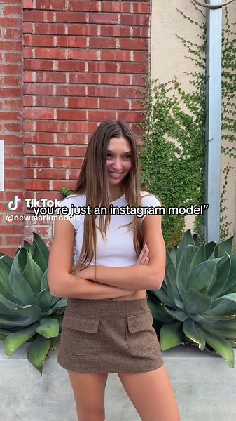 Modeling Tips with Presley Green for Aspiring Models