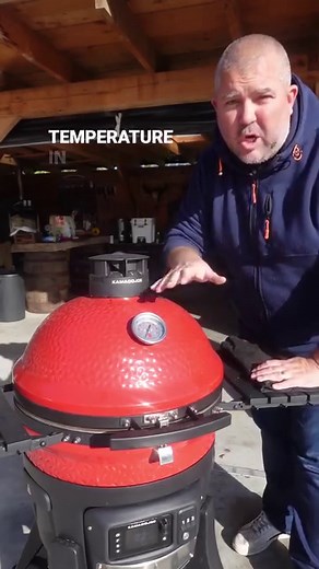 How To Light The Konnected Joe Quick, easy, effective. Lighting the new Konnected Joe from @kamadojoeuk couldn't be easier. I love this feature as it means I can go off and do other things rather than hang around for the coals to catch, wait for it to get to temperature, wait around while I adjust the vents to regulate that temperature. Don't get me wrong, this is all part and parcel of BBQing but when it's second nature to me, the time it saves me is really valuable. And of course, it's great f