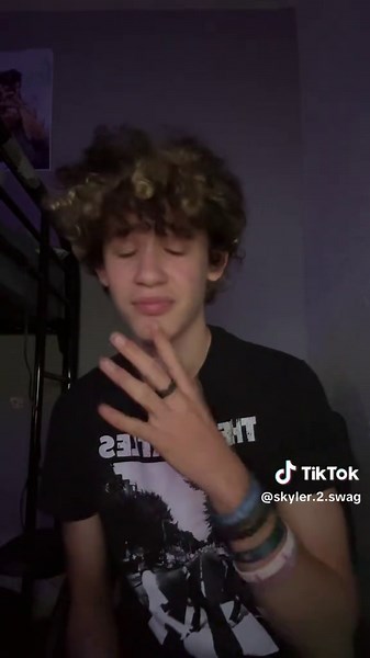 Jason Aldean Music in ASL – Cover Performance