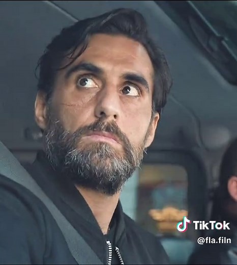 Craven le Chasseur : Action Intense et Suspense Électrisant