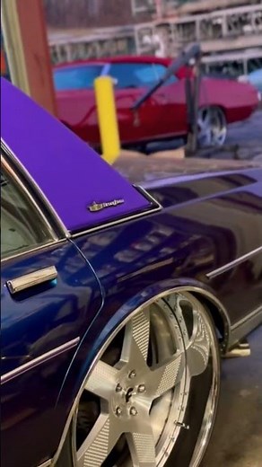 Chameleon box Chevy beating the trunk off 2 15” skar #bigrims #gbody #boxchevy #skaraudio #forgiato