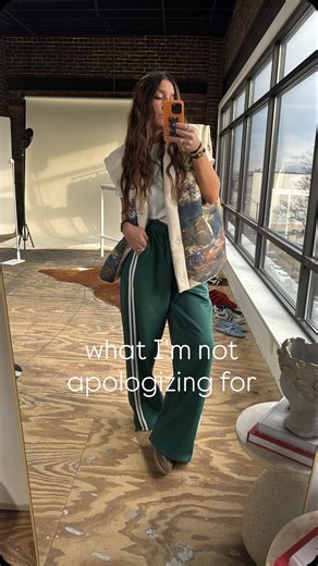 The Hip Eagle Boutique on Instagram: "STYLING 101:: I will not apologize for... wearing track pants at least 3 days a week. I'm a busy mom of 4 boutique owner AND they work for me. fashion-forward, easy to style, comfortable. AND I won't be apologizing for wearing this vest on REPEAT. #appalachia #onlineshopping #outfit #styling #styletips"