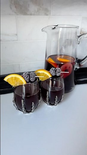 Witches Brew Sangria 🧙🏻‍♀️ #sangria #halloween #spookyseason #spookyszn #halloweendrinks #shorts