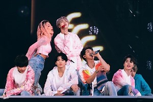 Halsey Thanks BTS For Inviting Her To Make Surprise Appearance At Paris Concert | Soompi