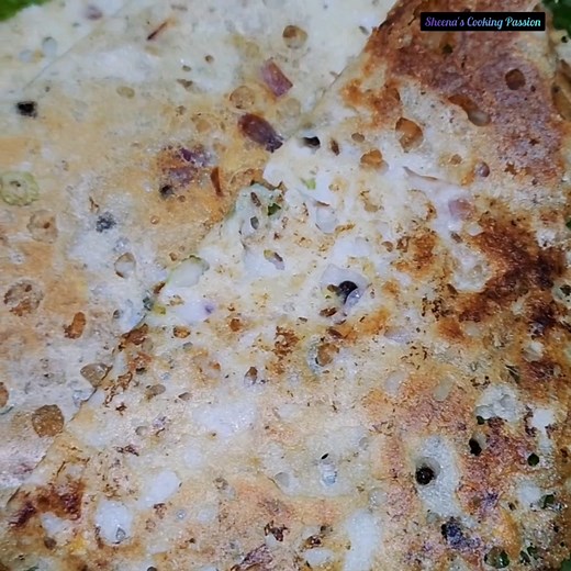 Hello all, Lets make my fav thosai, "Rava Thosai" from scratch, if you want your to thosai to be crispy make sure the batter is runny. Chutney recipe I'll share tomorrow. Selamat mencuba 🤗 Ingredients :- 1 cup rava (tepung suji) 1 cup rice flour 2 tbs wheat flour ( tepung gandum) 2 tbs curd 1 ts blackpepper corns 1 ts cumin Some curry leaves 2 green chilis 2 onions 1 ts chopped ginger Salt Method :- 1. In a bowl add in all ingredients except for onion. Mix all together 2. Add in 2 cups of water