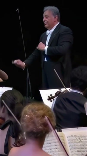 Zubin Mehta conducts Berlioz with the @VerbierFestival Orchestra! | #berlioz #deutschegrammophon
