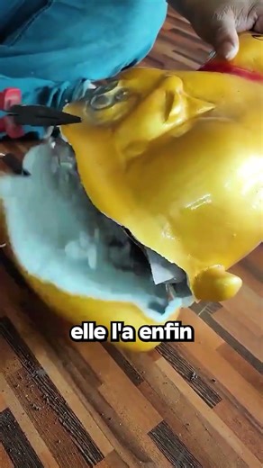 Your money isn't safe in a piggy bank! 😭