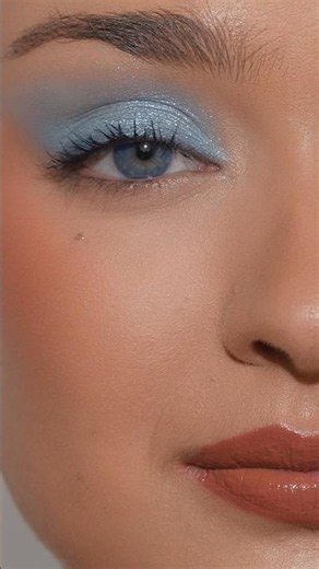 Eyeshadow to Sharpen Your Eye Color