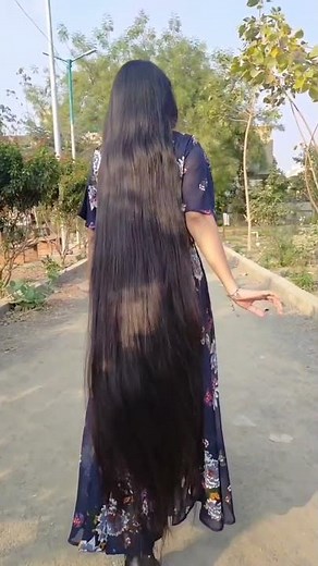 Very Long Hair Running