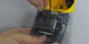 Installer un variateur de lumière