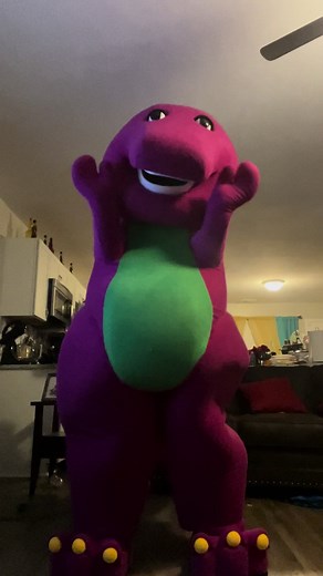 Colors All Around!! #barney #barneyandfriends #barneyandthebackyardgang #barneythedinosaur #mascot #performance #pbskids #mattel #nostalgia