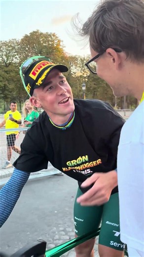 🥹 Mads missed us (let’s start a crowdfunding to bring your idea to life… 💚) ‪@rocketscycling‬