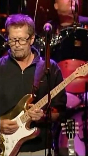 Eric Clapton and Mark Knopfler performing "Same Old Blues" in 1997