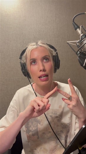 Laura Clery's 'OMG' moment from her audiobook WHAT DOESN'T KILL YOU MAKES YOU HOTTER