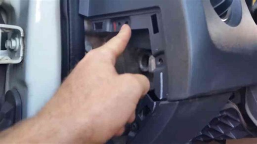 How to remove dash board or instrument cluster 2009 2010 jeep patriot