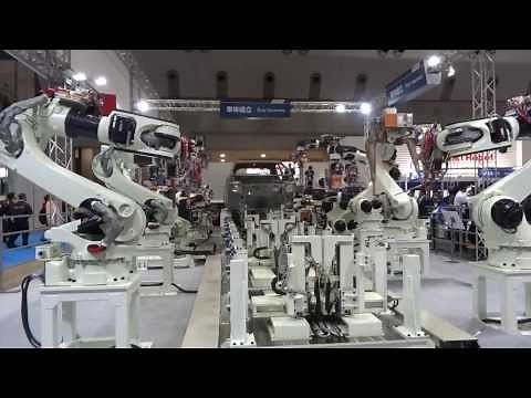 川崎重工 スポット溶接ロボット：2013国際ロボット展（IREX2013）