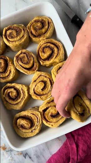 Cinnamon Rolls with a Pumpkin Twist 🎃
