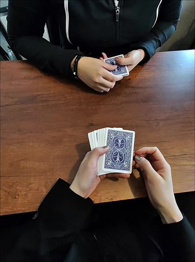 SlapJack: El Juego de las Cartas Más Divertido