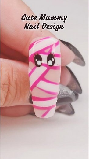 Cute Mummy Nail Art For Beginners #nailart #halloween #nails