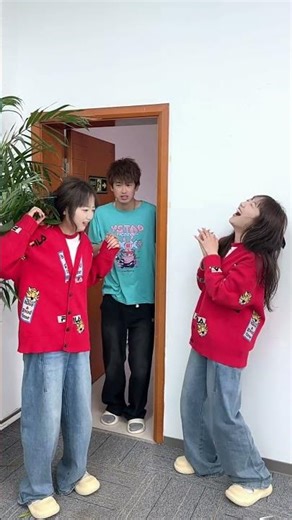 Scare Yourself at Work! Office Pranks Compilation