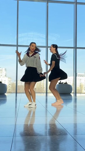 #shuffle #shuffledance #cuttingshapes #shufflegirl