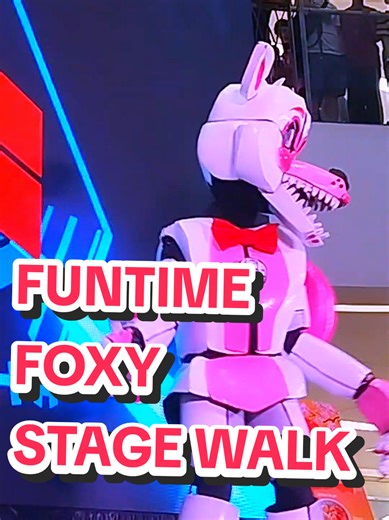 Funtime Foxy Takes the Stage in Spectacular Cosplay
