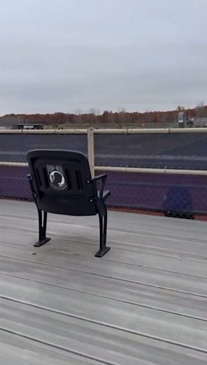 🏈💜 Veterans Appreciation & Senior Night at Defiance College 🐝🇺🇸 This past Saturday, we celebrated our veterans and senior student-athletes during a special Jacket Football home game! All veterans were welcomed with free admission as we honored their service with a flag-raising ceremony and the powerful POW Chair of Honor reveal — a lasting tribute to those who served and sacrificed. We also recognized our senior Jackets, celebrating their dedication, leadership, and impact on and off the fi