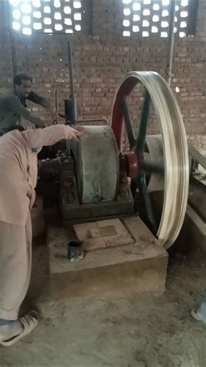 Best Old Black Engine Start Up