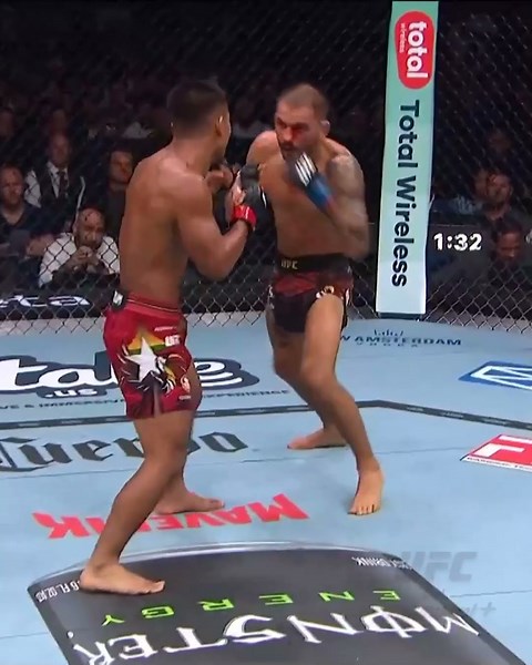 late takedown from Pantoja #ufc331