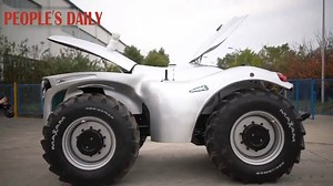A prototype of electric-hub #driverless tractor made debut in Qingdao, E China’s Shandong. The tractor has the shortest turning radius record in China at 3.5 meters among 100-horsepower tractors. Powered by #5G, the agricultural tractor can also be controlled remotely. | People's Daily, China