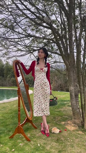 She’s wearing our 🍓Strawberry Farm Dress 🍓Strawberry Farm Knit Cardigan 📸A lovely set for a picnic with ur besties!!!👯‍♀️ 🧺🍰🧁🍩 Shop here👇🏻 🔗lacemade.com #LaceMade #lacemaiden #cardigan #dress #dreamy #cottagecore #balletcore #fairycore #rococostyle #rococo #victorian #aesthetic #modernvintage #girly #romantic #dollcore #softgirlstyle #springstyle #springvibes #picnicdress