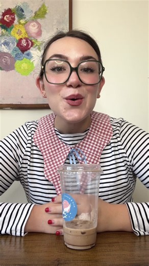 TIME FOR ANOTHER EPISODE OFFFF: i can't write that title out again you know what time it is 😫 And as I mentioned before, my content isnt for you to copy outfits piece for piece. Its to broaden your lense of where you draw inspiration Ultimately cresting a more personal sense of style for you as well (hopefully) ease the human experience just a tad by slowing down and spending a little more time paying attention to things you may have previously overlooked. #personalstyle #styleicons #howtofindy