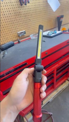 How to Flip the light on the Icon Flashlight! #toolhacks #icon #harborfrieght