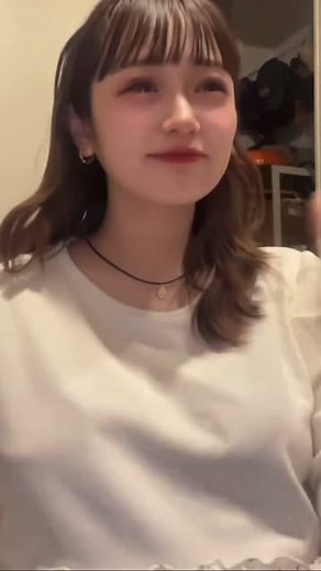 さやべび | ・ 喧嘩後の謎の旦那とのやり取り。 私が発した言葉を聞き、え、いいじゃんそのビートとかゆって 撮らされたTiktok︎^_^ ⚠️目が腫れております ・ #夫婦の日常 | Instagram