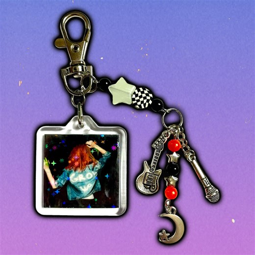 Paramore Inspired Square Keychain - Etsy