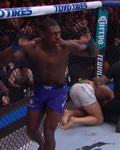 NASTY knockout with just seconds left! 😤 Joaquin Buckley takes on former champ Colby Covington in #UFCTampa main event! | UFC