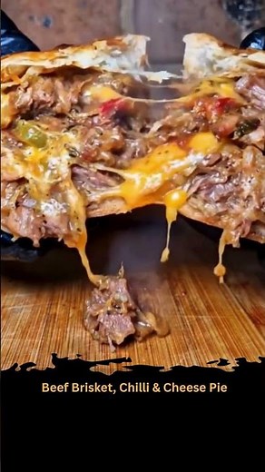 🥧 Beef Brisket, Chilli & Cheese Pie