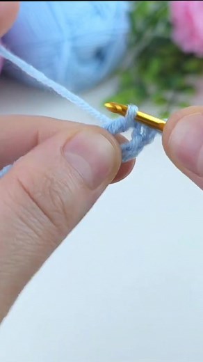 202K views · 4K reactions | Super Easy and Beautiful Crochet Row Pattern Tutorial for Beginners 臨✨ | Crochet | Facebook