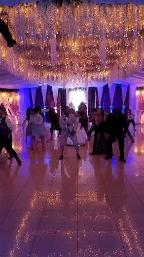 Swag surfin newlyweds #wedding #dress #party #bride #groom #dancing