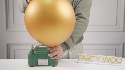 PartyWoo White Balloons 4pcs 36 Inch Extra Large Big Jumbo Giant Matte White Latex Helium Balloons for Wedding Bridal Graduation Engagement Baby Shower Birthday Tea Party Decorations White-Y13