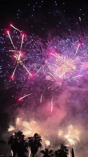 EXtreme BIG SHELLS @NitdelFoc #ad #adembenemend #fireworks #pyro #vuurwerk #fallas2026 #shorts