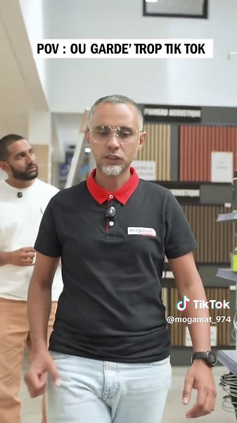 POV : Quand TikTok prend trop de place 😂