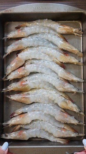 Easy Way to Devein Shrimp with Toothpick