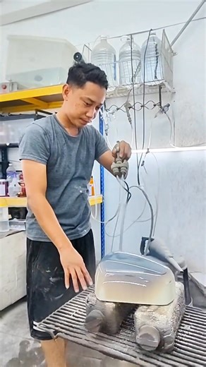 Noratizen : cuba minum klau betul air MRc : Challenge Accepted !! .. Haa Komen cpt NK buat apa lg ... Yg pasti jgn lupa share yah 😘 .. Nak hntr brg ? Atau NK join kursus chrome ? Link Di bio.. babai 😘 | Mr Chrome Garage